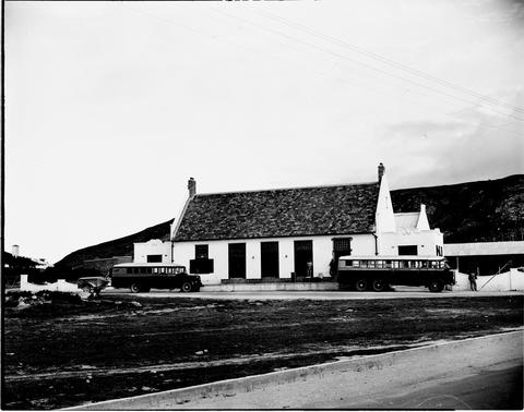Hermanus, 1948. SAR Albion buses at Road Motor Transport terminus Hermanus, 1948. SAR Albion buses at Road Motor Transport terminus